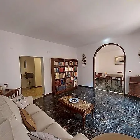 Chiesa Apartment *